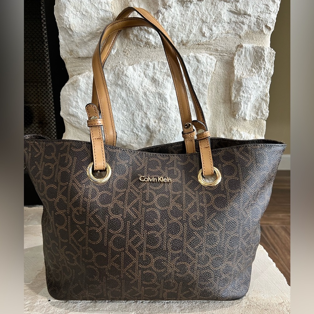 Calvin Klein Shoulder Tote